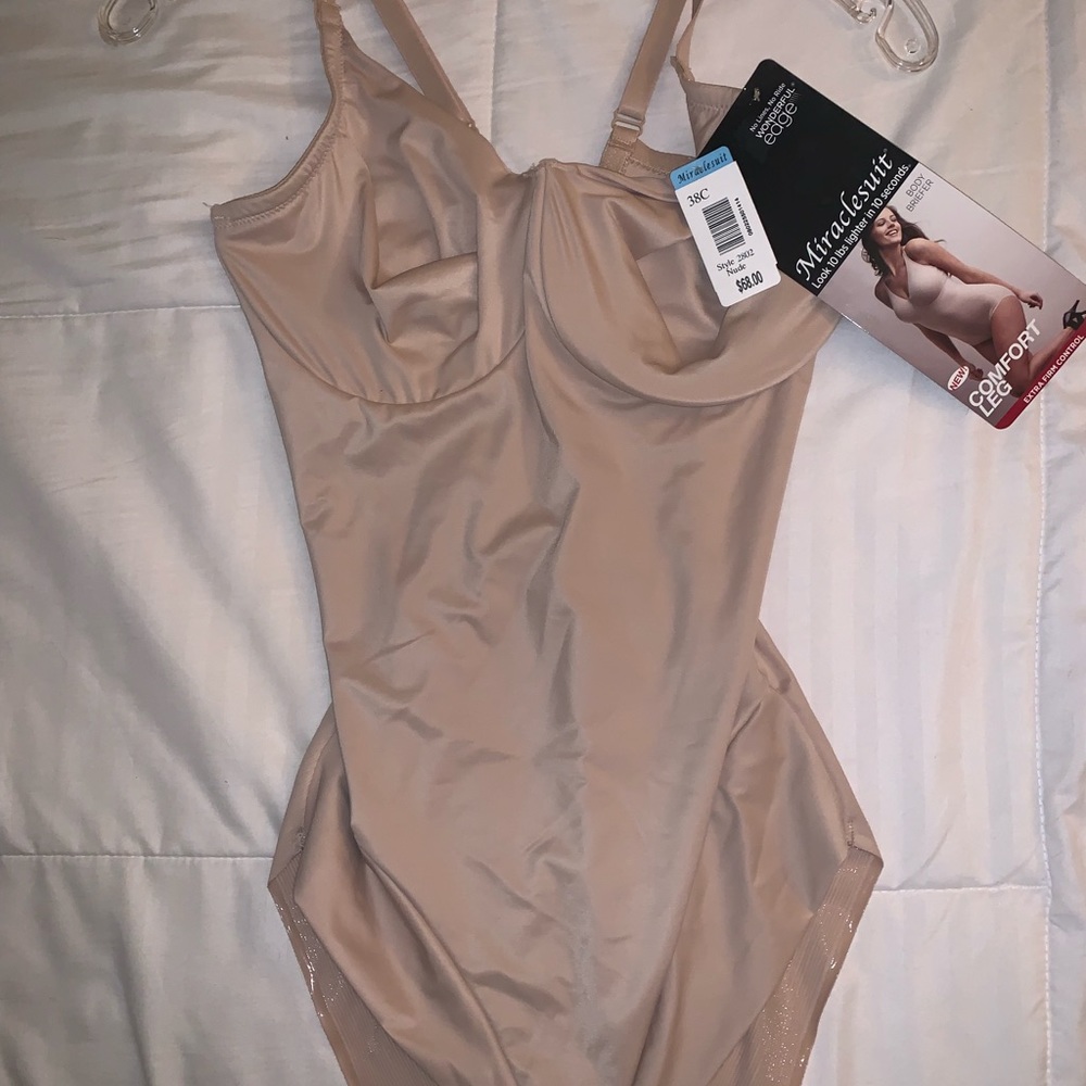 NBW Miraclesuit, nude body briefer//shape-wear.